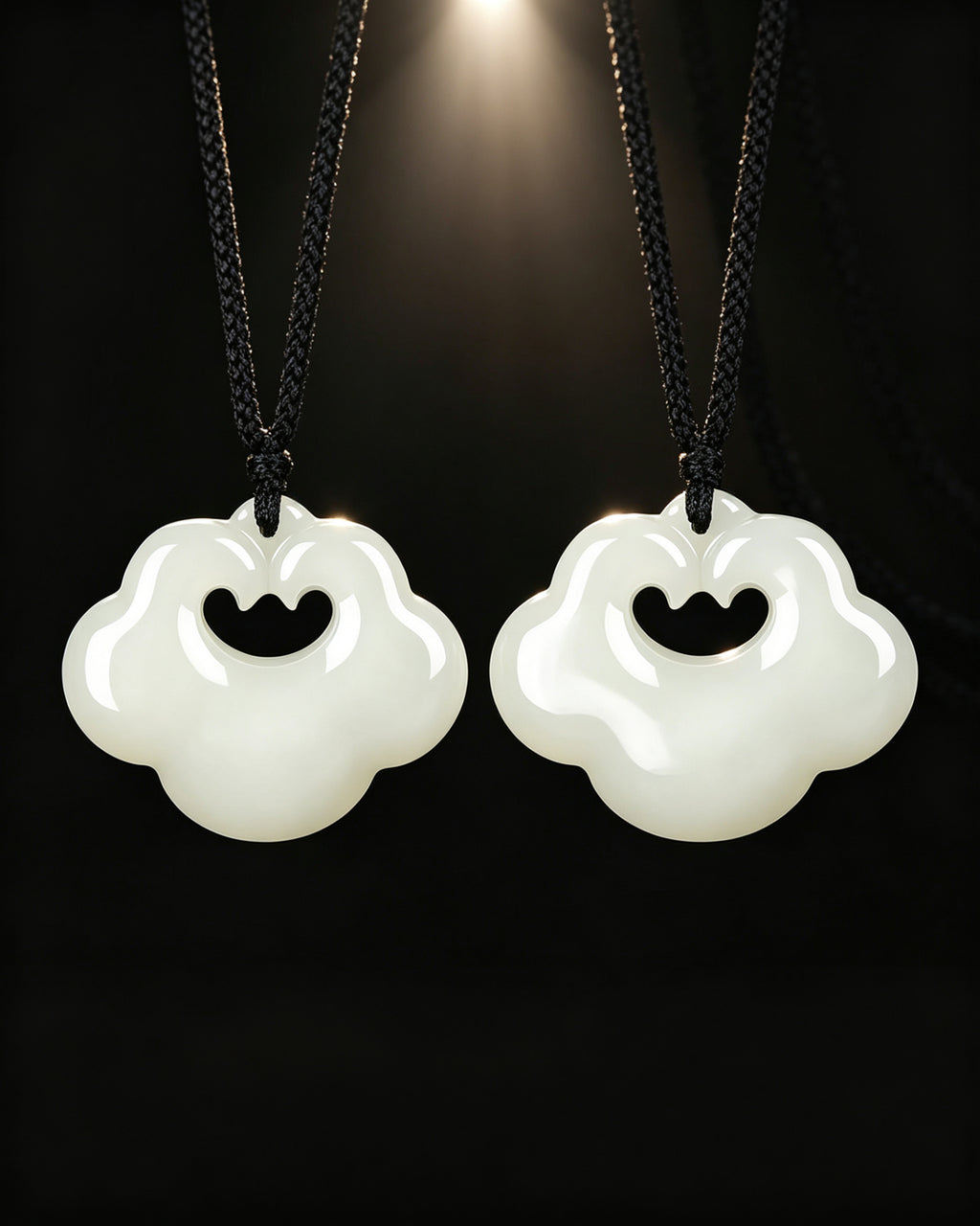 White Cloud Peace Lock – Pure & Simple