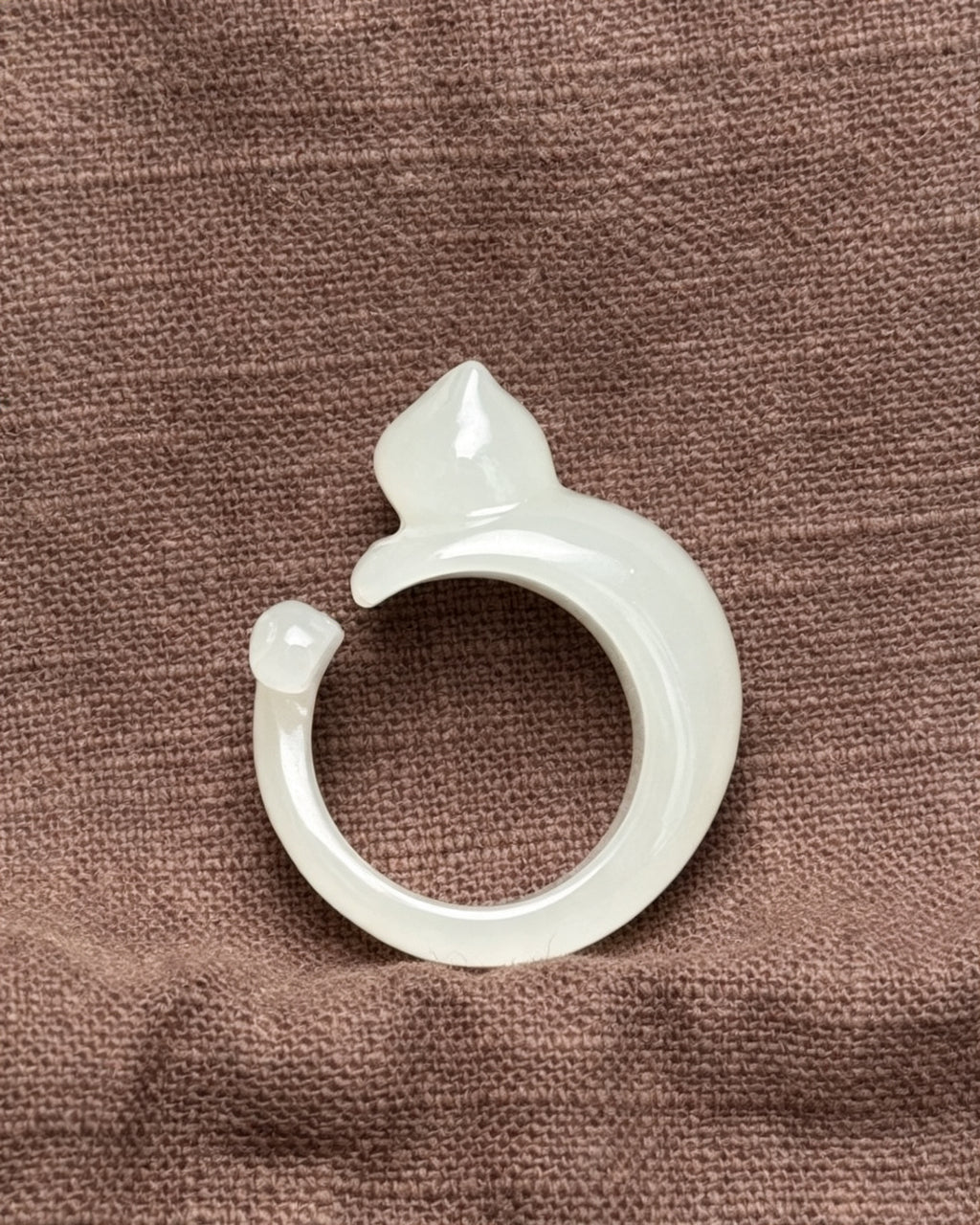 Pouncing Cat Ring – Jade Companion