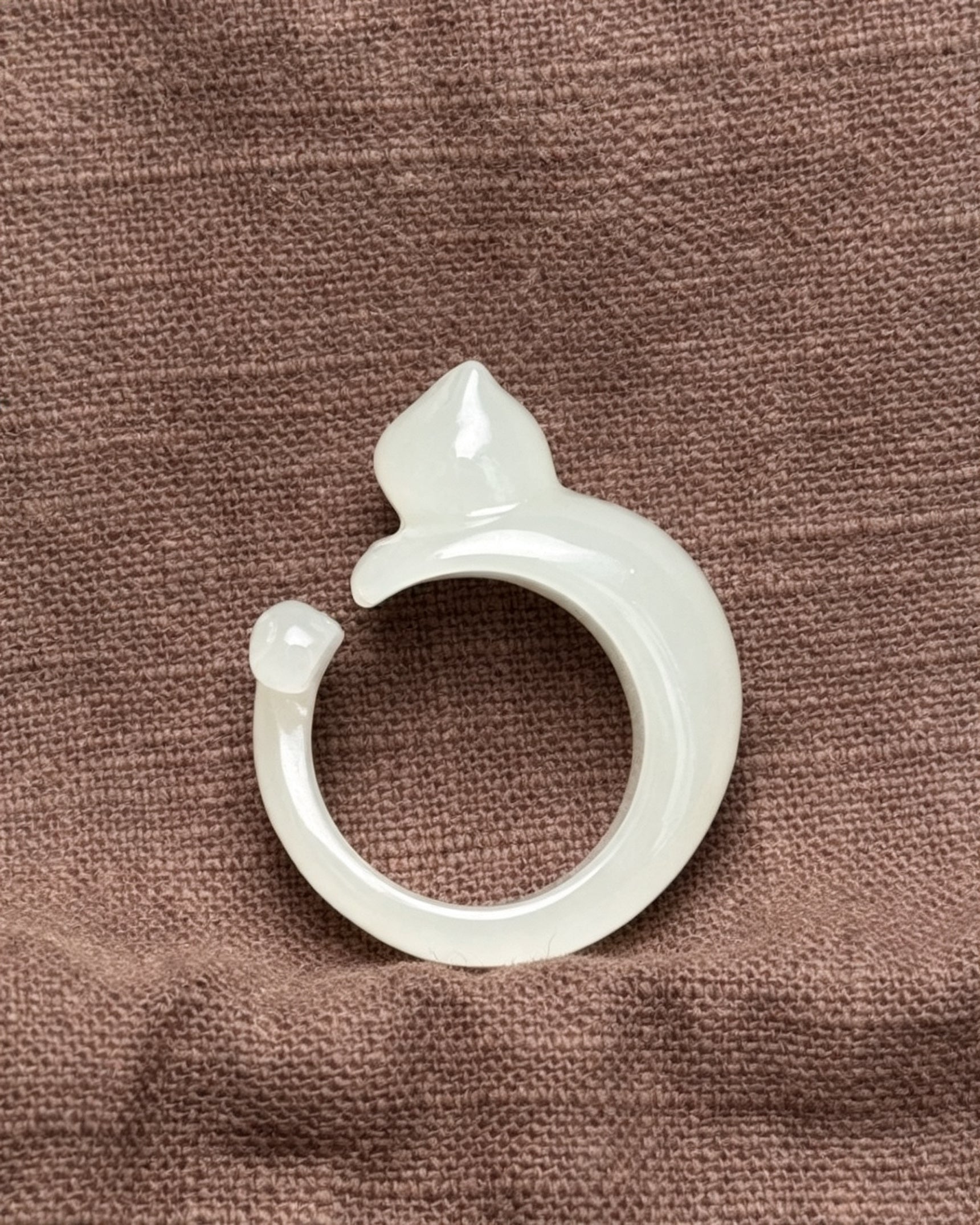 Pouncing Cat Ring – Jade Companion