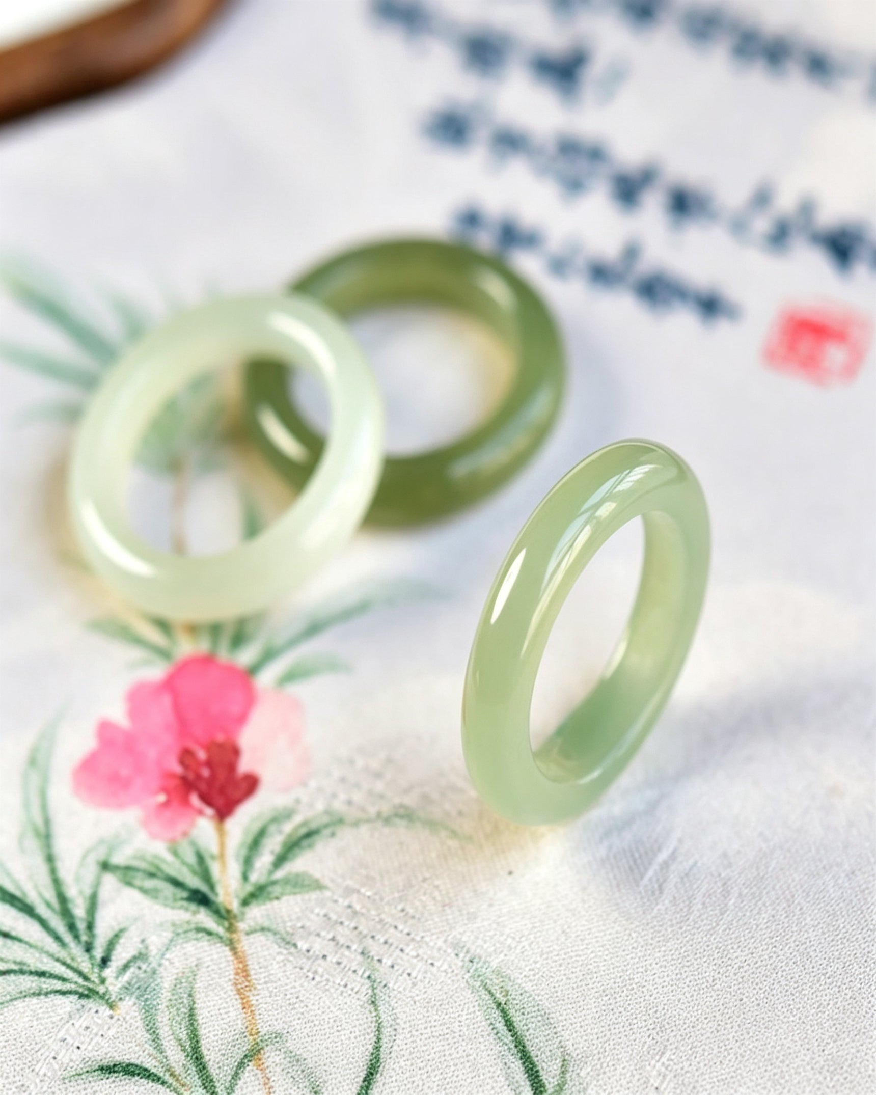 Qingshui Hetian Jade Ring – Aqua Stillness