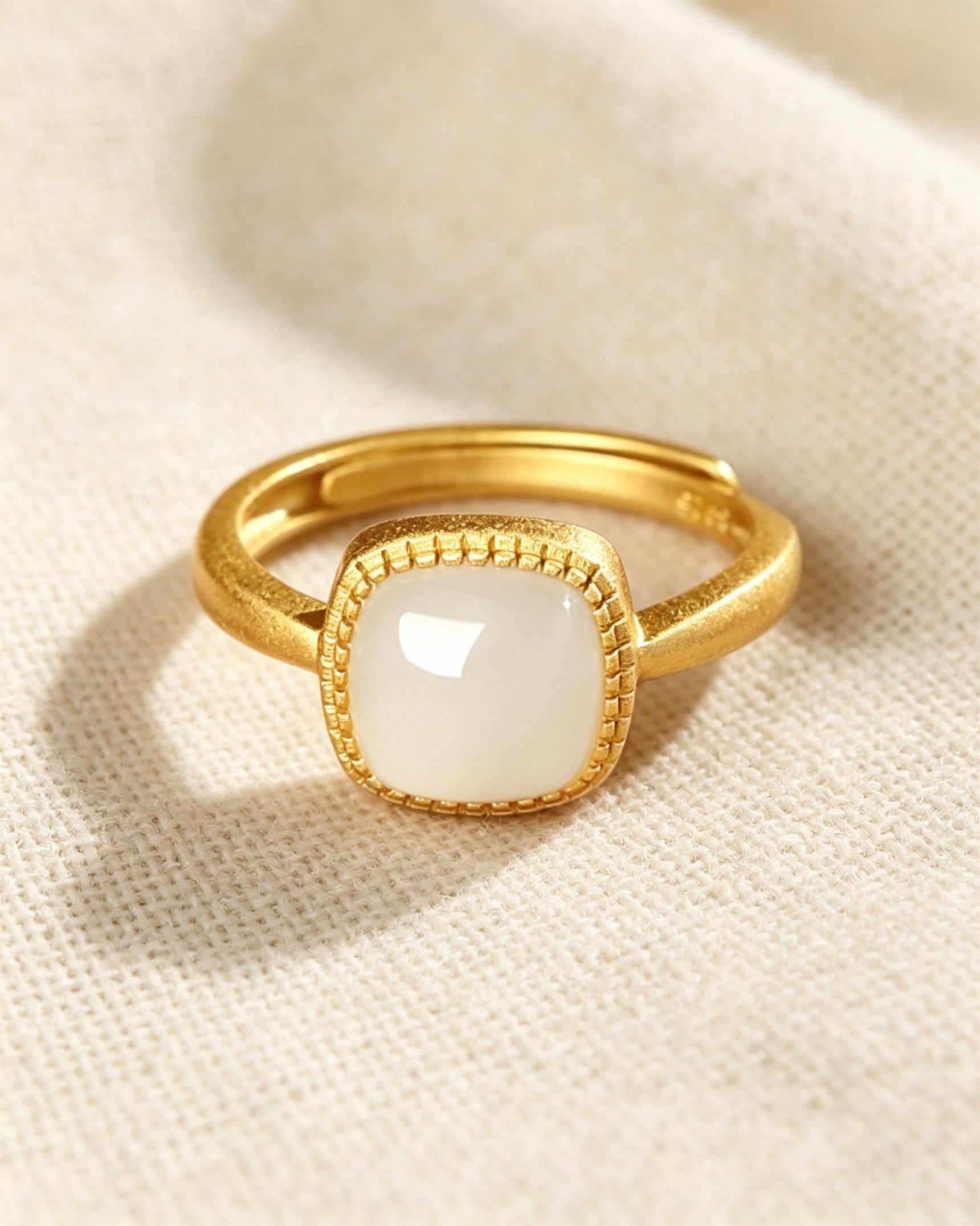 Square Sugar Ring – Inner Square, Outer Circle